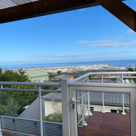 Location Saisonniere A Portee De Vue ラ・ポッスシオン エクステリア 写真