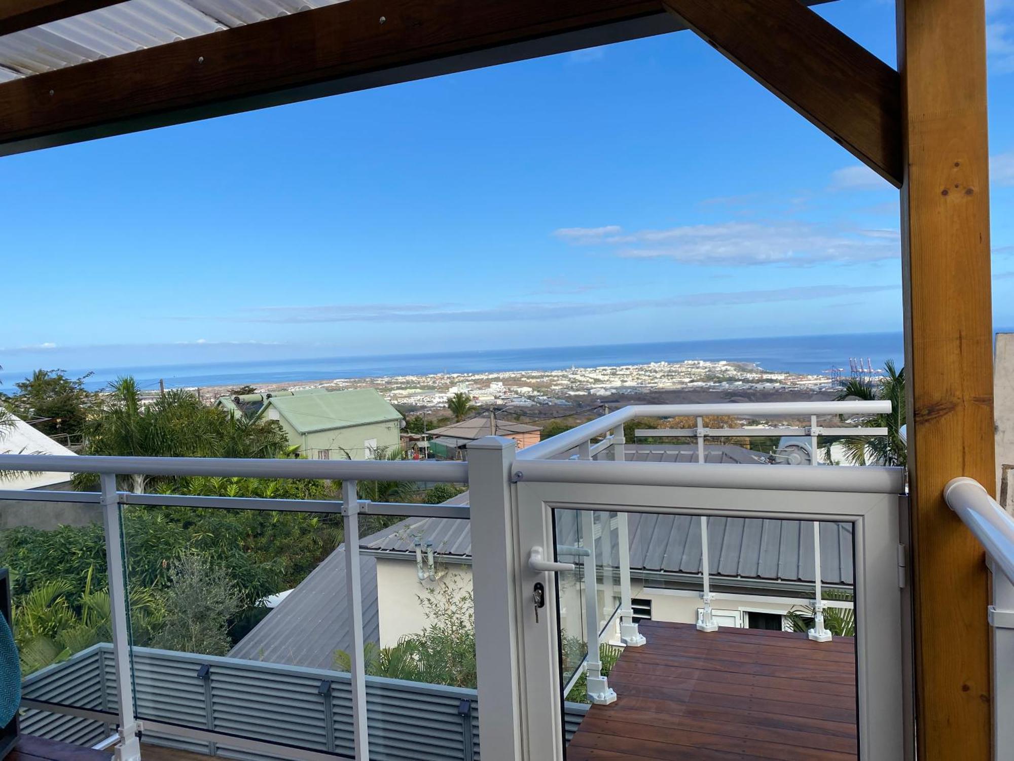 Location Saisonniere A Portee De Vue ラ・ポッスシオン エクステリア 写真
